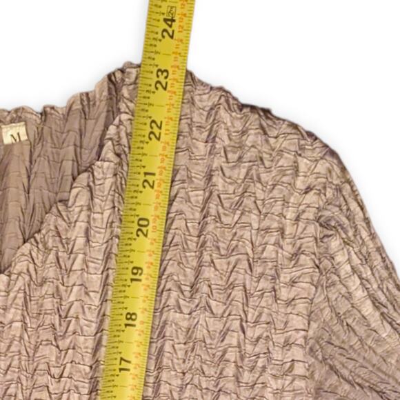 Y2K Silver Shimmer Crinkle Blouse - Picture 6 of 8